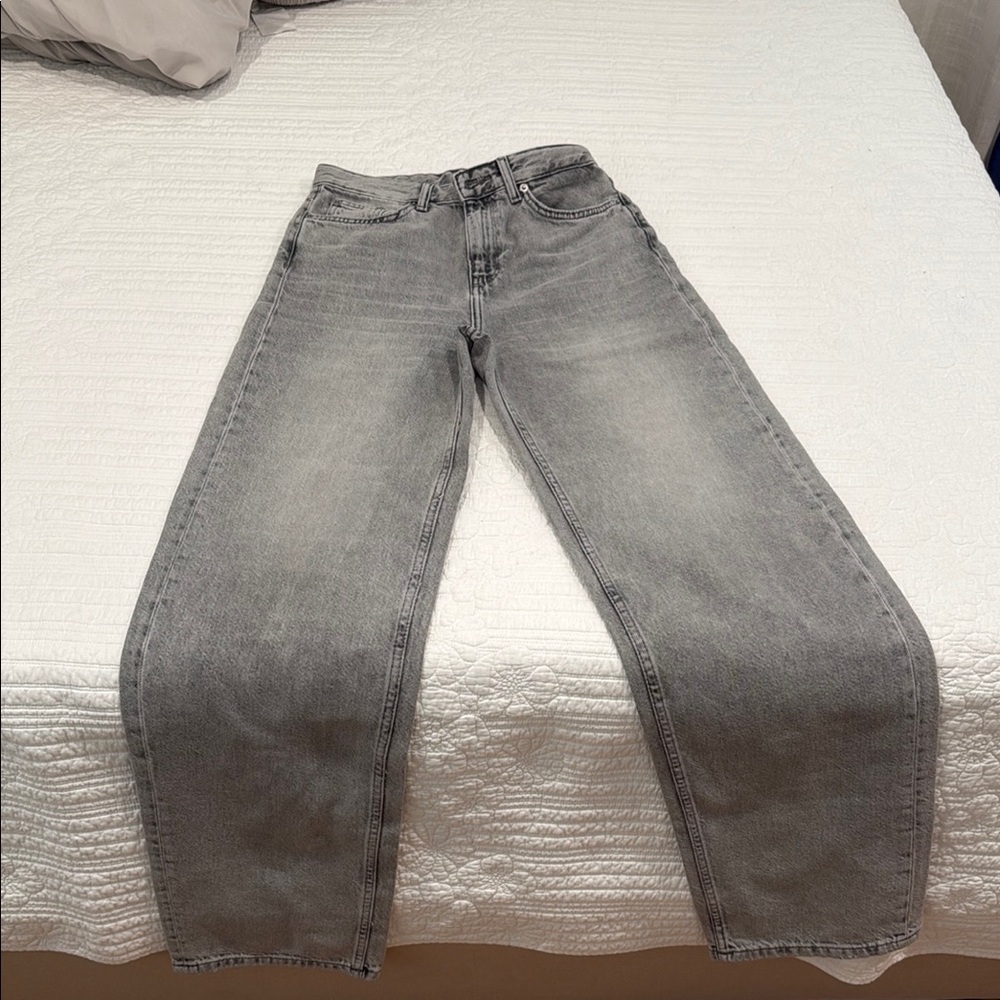 Zara Men's Charcoal Relaxed Jeans